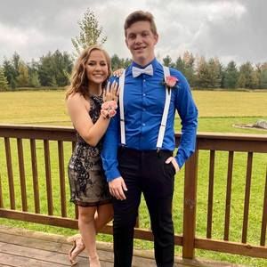 Meet your Posher, Zalexis